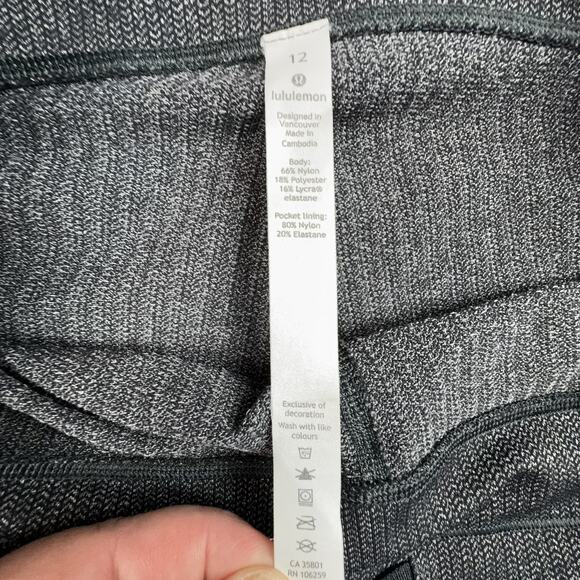 Lululemon Size 12 Gray Herringbone Leggings Pockets Stretch Workout - Picture 11 of 11